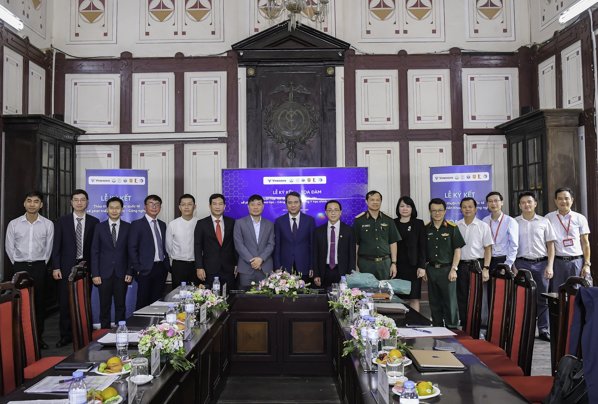 TRƯỜNG Trang Chủ HM88 Hanoi QUỐC TẾ HỢP TÁC  CÙNG VIỆN NGHIÊN CỨU DỮ LIỆU LỚN