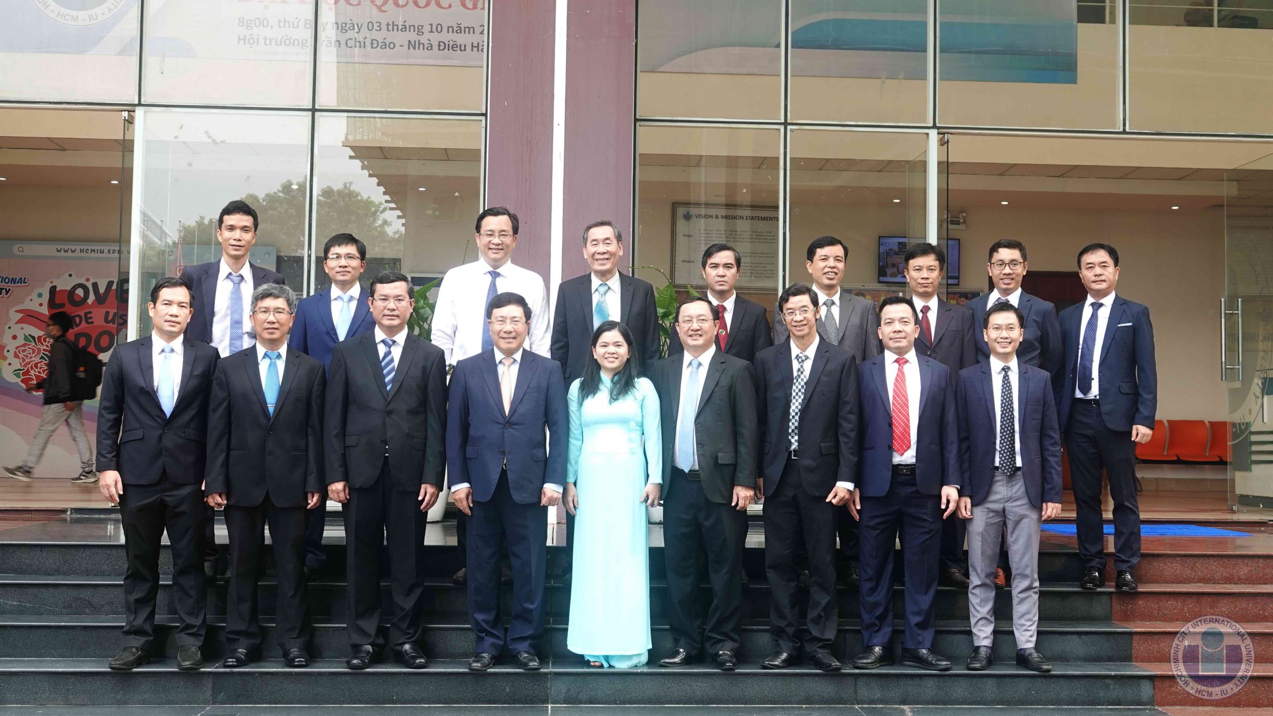 DEPUTY PRIME MINISTER PHAM BINH MINH VISITED INTERNATIONAL UNIVERSITY