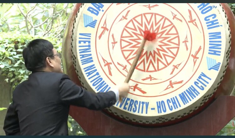 TRƯỜNG Trang Chủ HM88 Hanoi QUỐC TẾ  ĐÓN GẦN 2600 TÂN Hm8803 hệ thống trò chơi  VỚI LỄ KHAI GIẢNG TRỰC TUYẾN