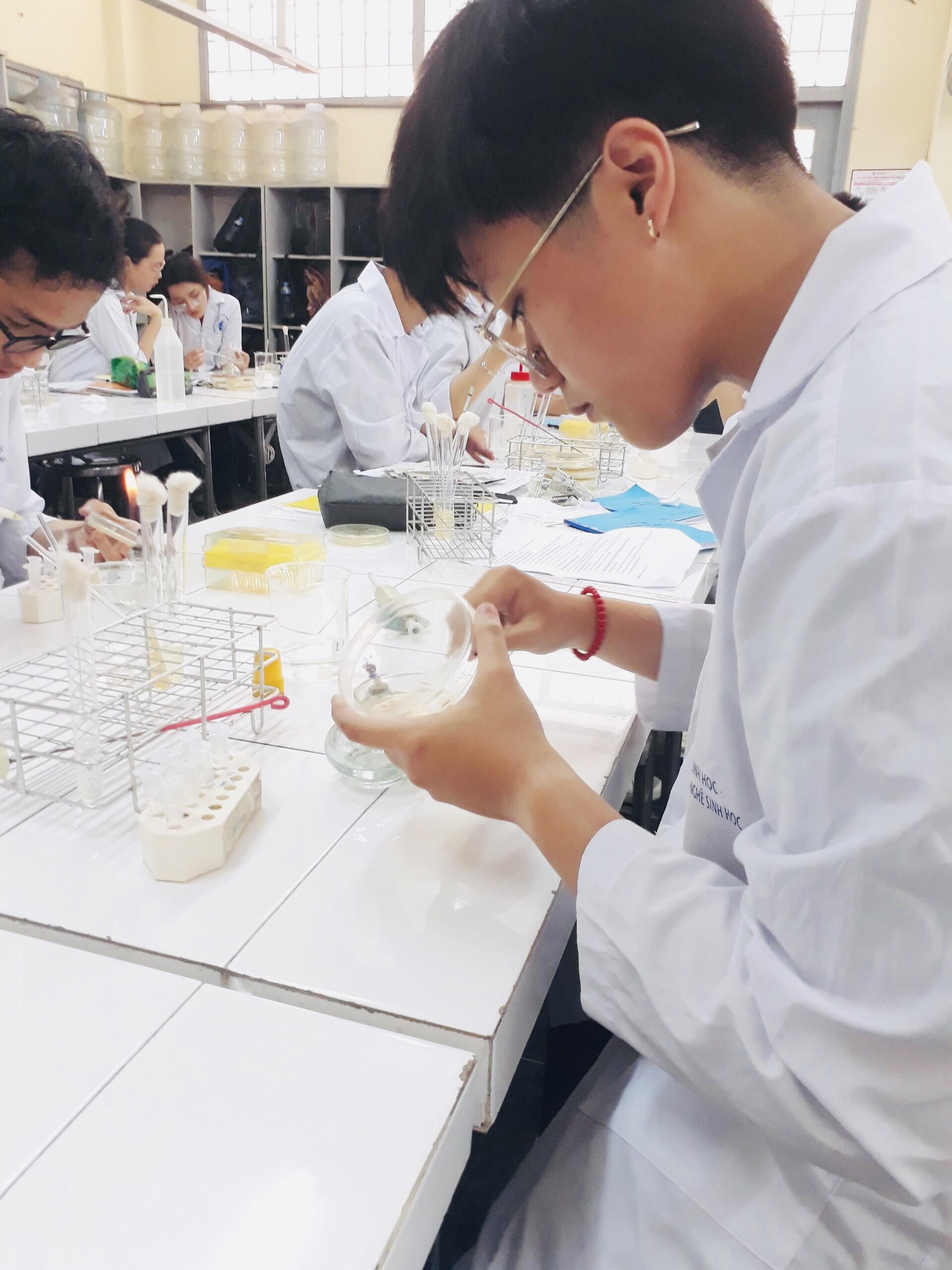 HỌC VIÊN CAO HỌC NHẬN HỌC BỔNG 100 TRIỆU ĐỒNG TỪ DOANH NGHIỆP