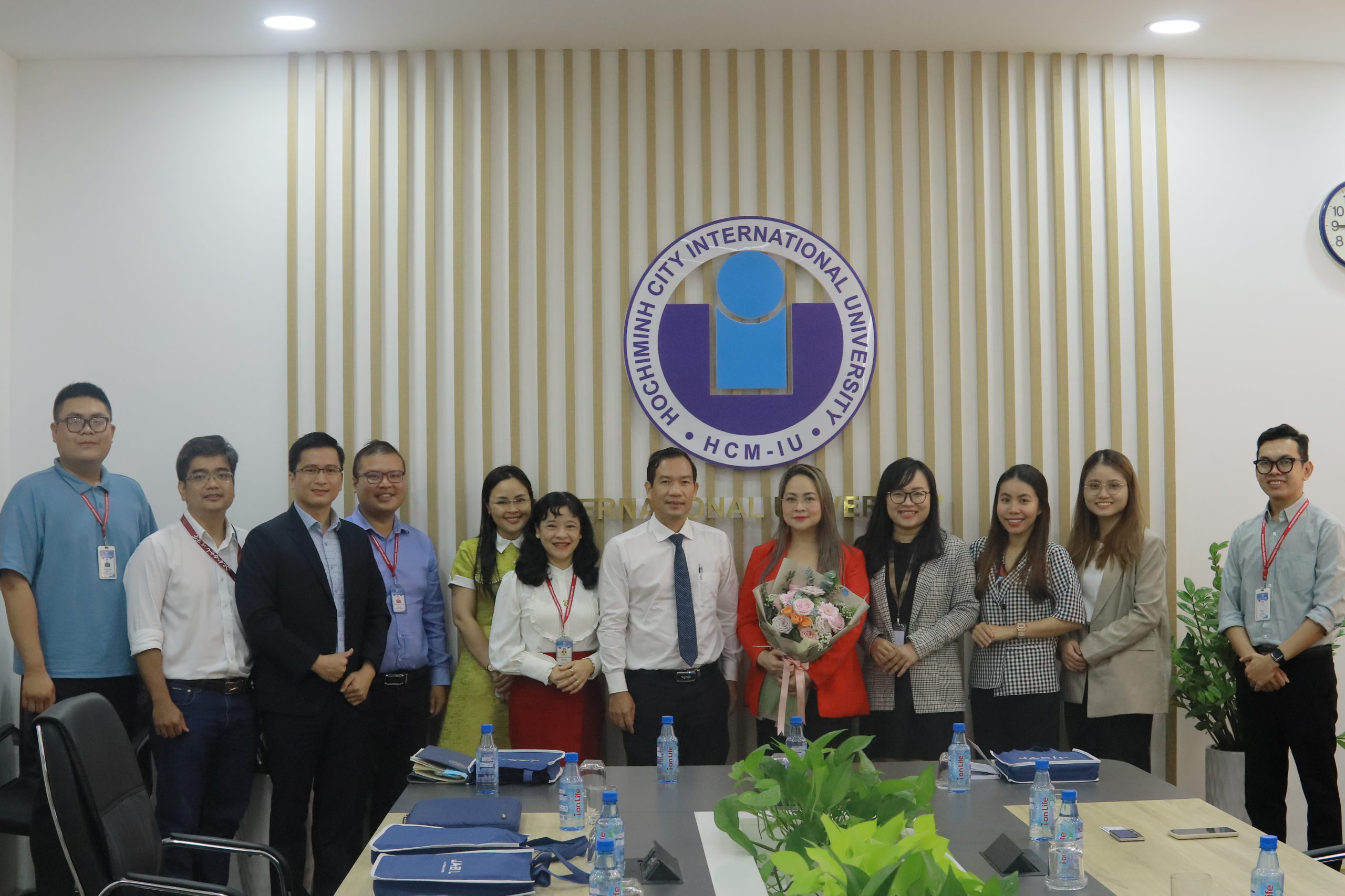 INTERNATIONAL UNIVERSITY SIGNED AN MOU IN COOPERATION WITH JABIL VIETNAM