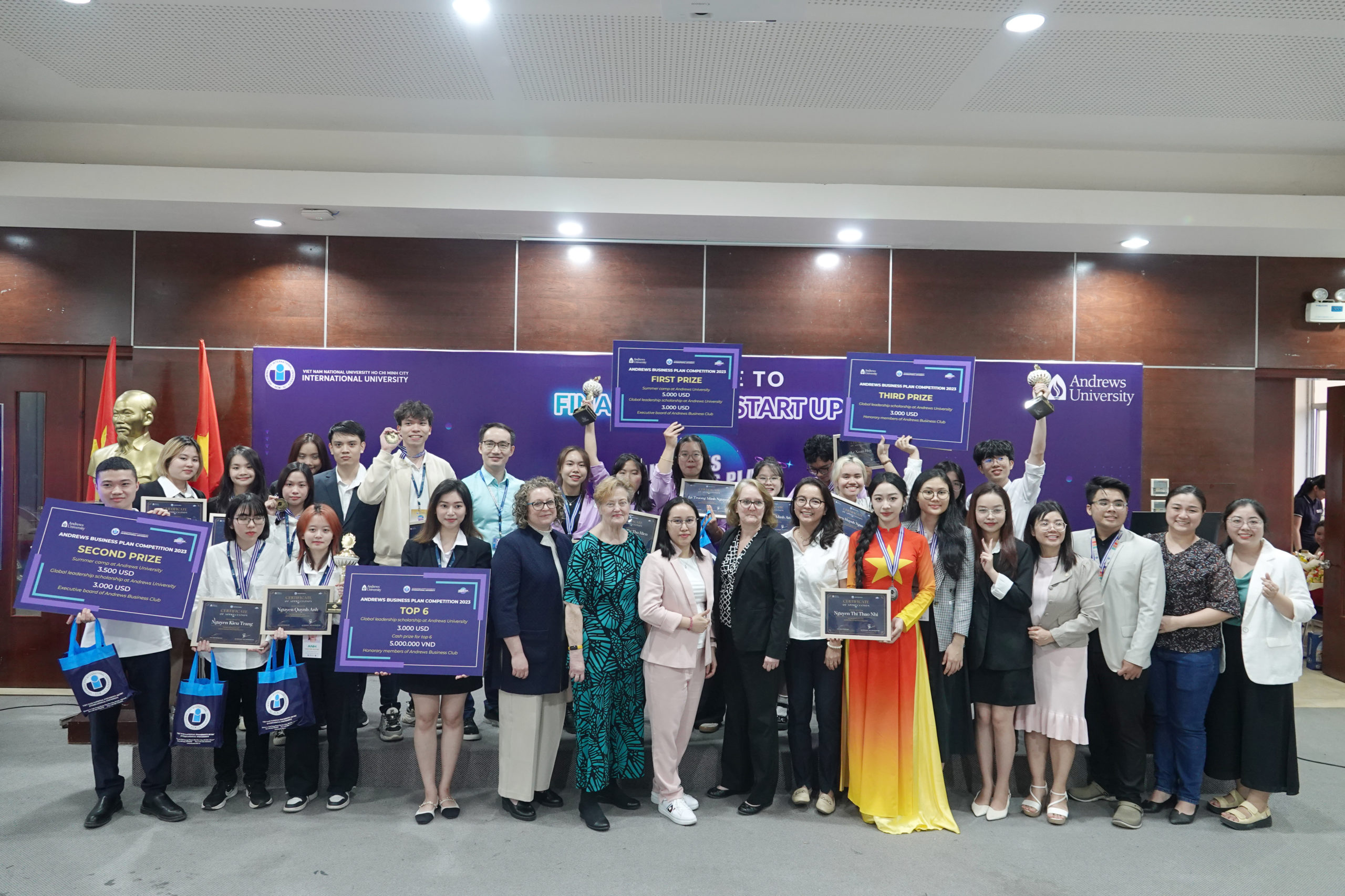 Ý TƯỞNG MANG YẾN SÀO VIỆT NAM ĐẾN HOA KỲ CHIẾN THẮNG CUỘC THI ANDREWS BUSINESS PLAN 2023