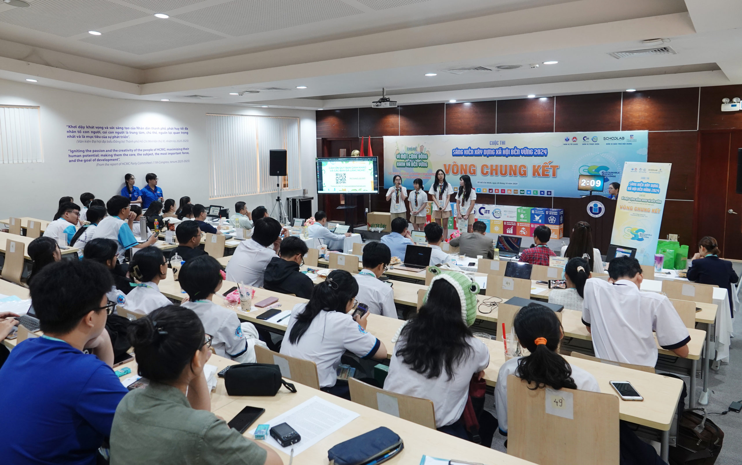 TRƯỜNG Trang Chủ HM88 Hanoi QUỐC TẾ TỔ CHỨC CHUNG KẾT CUỘC THI SÁNG KIẾN XÂY DỰNG XÃ HỘI BỀN VỮNG LẦN 2 NĂM 2024