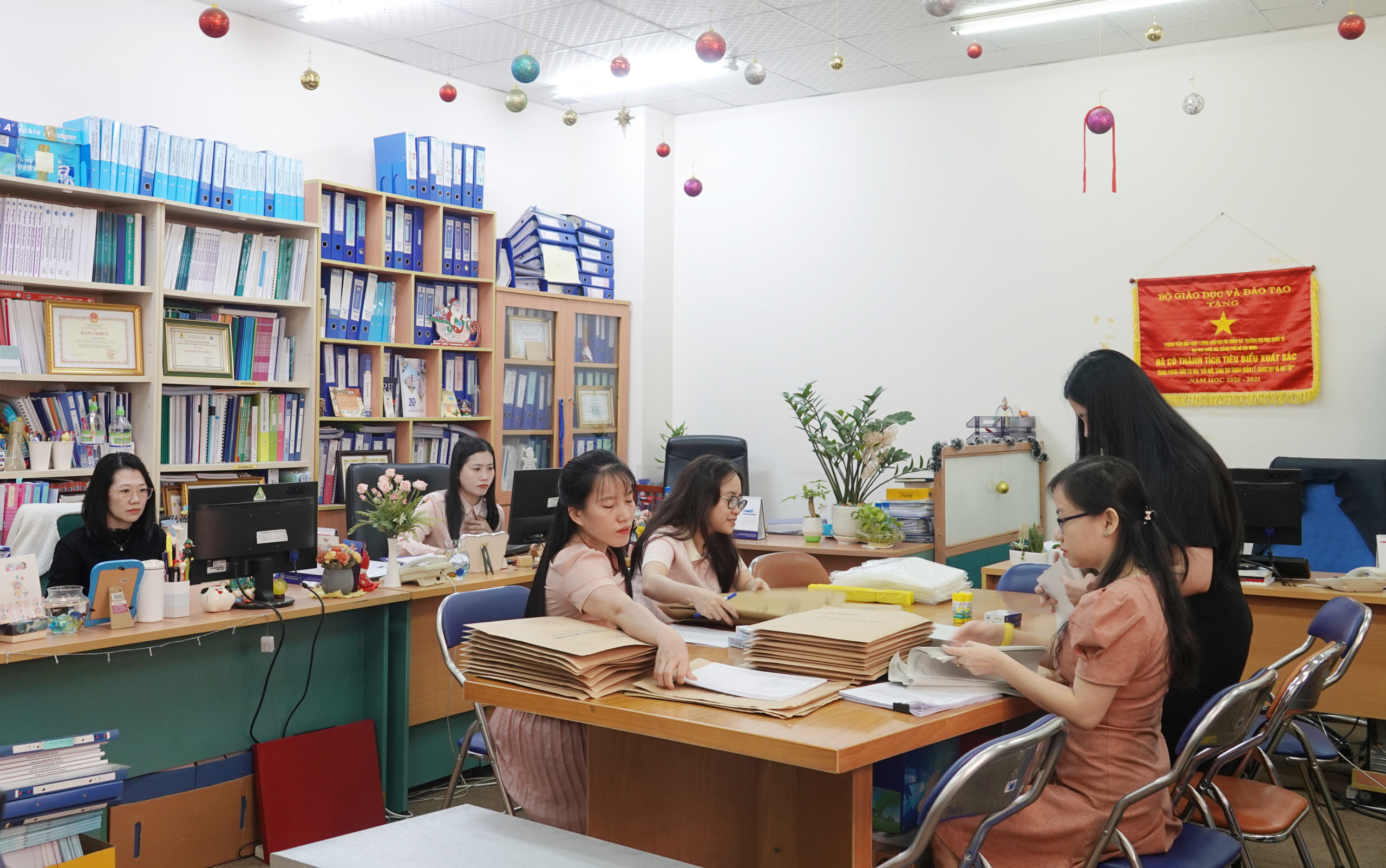 SẴN SÀNG CUỘC ĐUA ĐÁNH GIÁ NĂNG LỰC VÀO Trang Chủ HM88 Hanoi LỚN NHẤT CẢ NƯỚC