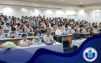 PUBLIC TALK NĂM 2025 KHỞI ĐẦU CÙNG CHUYÊN ĐỀ  “VAI TRÒ CỦA MARKETING TRONG MÔI TRƯỜNG SỐ”