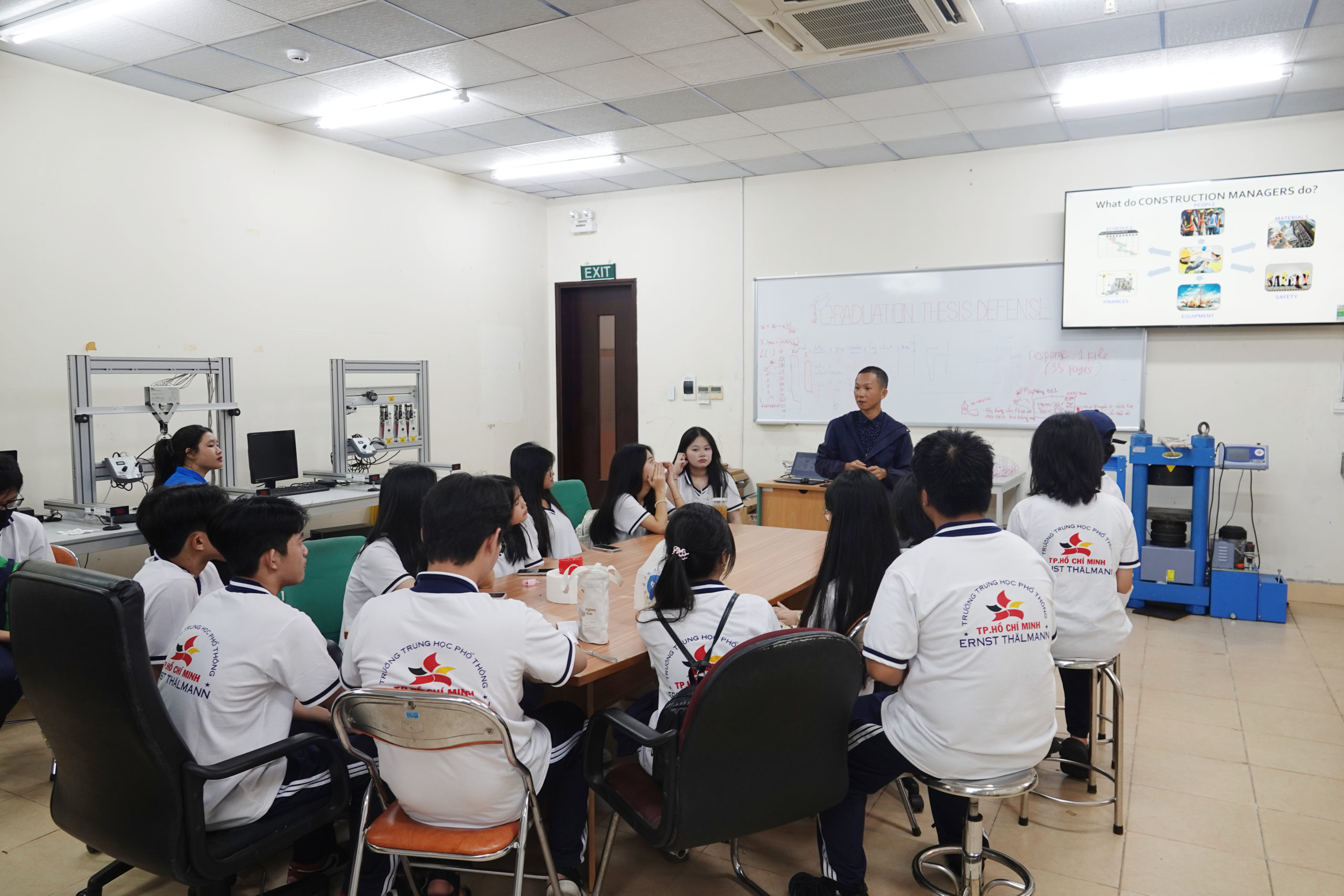 KHI HỌC SINH THIẾT KẾ THÀNH PHỐ THÔNG MINH TRONG TƯƠNG LAI