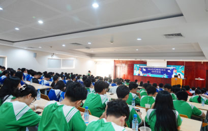 HỌC SINH TRƯỜNG THPT LÊ QUÝ ĐÔN THỬ CÁCH  ỨNG PHÓ VỚI BIẾN ĐỔI KHÍ HẬU VỚI BÀI GIẢNG ĐẠI CHÚNG  TẠI TRƯỜNG ĐH QUỐC TẾ