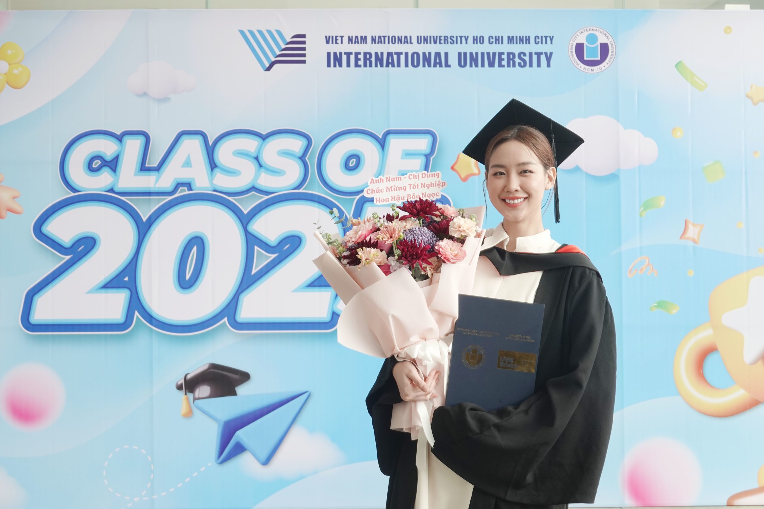 HOA HẬU TỐT NGHIỆP LOẠI GIỎI TRƯỜNG THÀNH VIÊN ĐH QUỐC GIA TP.HCM