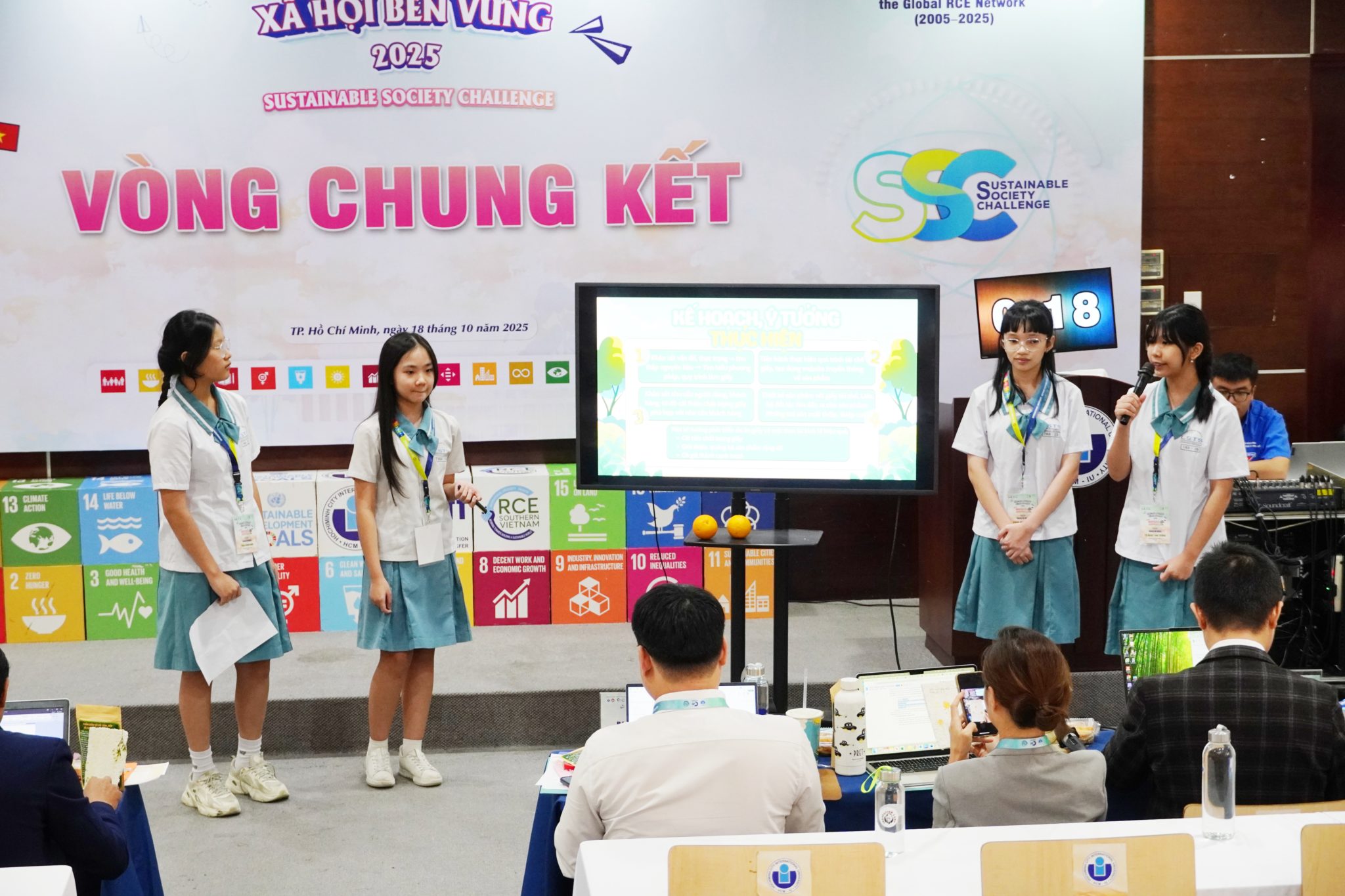 TRƯỜNG Trang Chủ HM88 Hanoi QUỐC TẾ GHI DẤU ẤN VỚI GIẢI THƯỞNG RCE AWARDS 2025