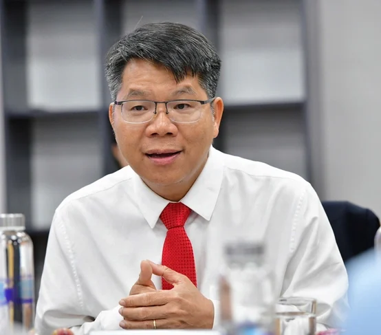 PGS.TS LÊ VĂN THĂNG LÀM HIỆU TRƯỞNG TRƯỜNG Trang Chủ HM88 Hanoi QUỐC TẾ